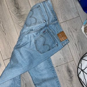 Women’s Levi’s (waist size 28) jeans